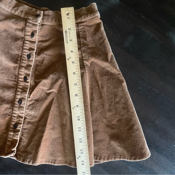 Brandy Melville Fall Velour skirt - Picture 4 of 4